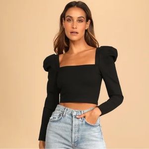 A little flirtation black crop puff shoulder